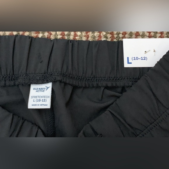 Women’s Large NWT Old Navy Stretchtech Lightweight Active Yoga Pants - Picture 4 of 12